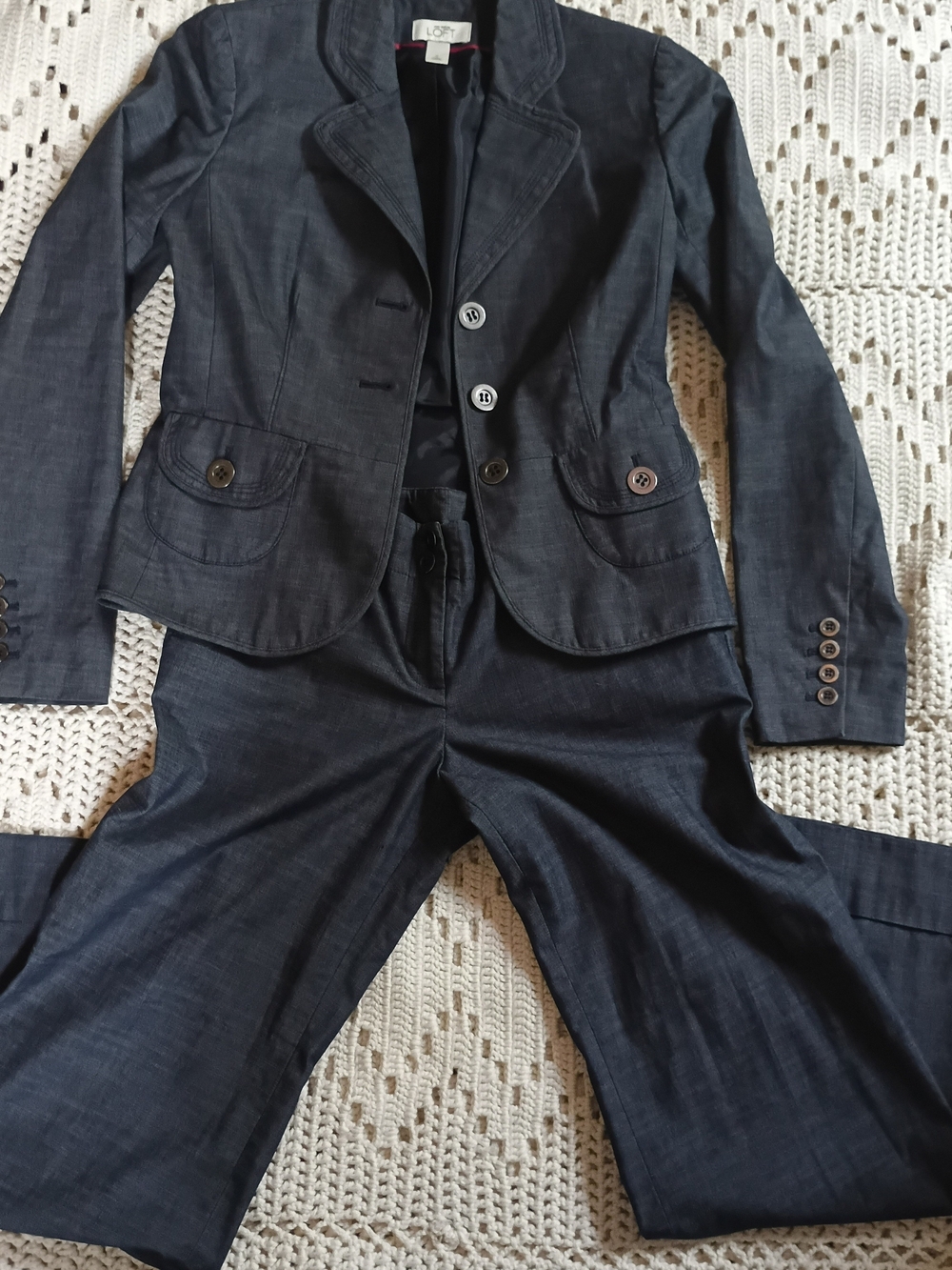 Ann Taylor Loft- Dark Linen Blend. Metal Buttons. Small.